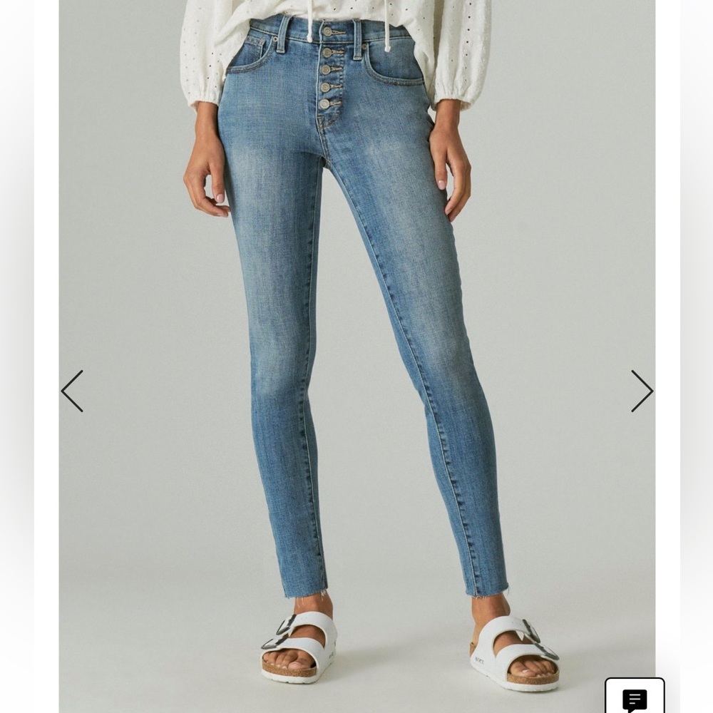 Lucky Brand ( skinny Bridgette) jeans size 6